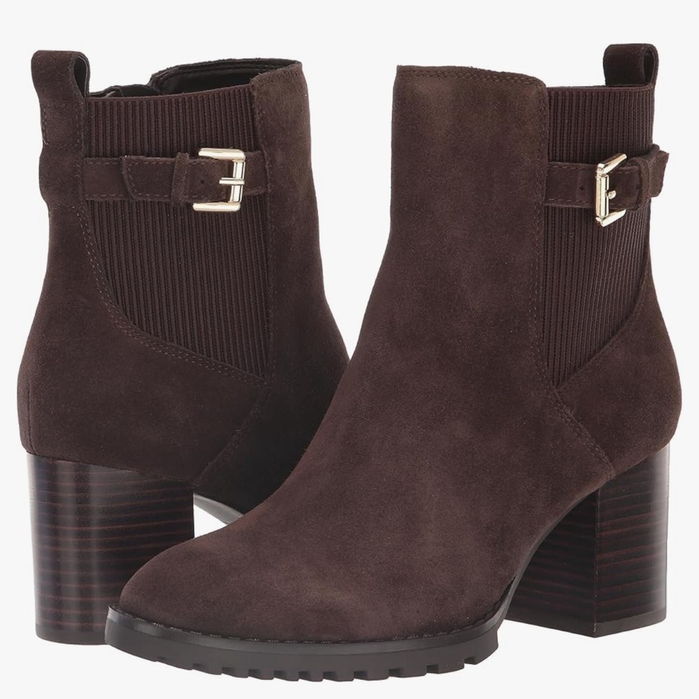Blondo Waterproof Suede Women’s Chocolate Brown Bootie. NWOB SIZE 8